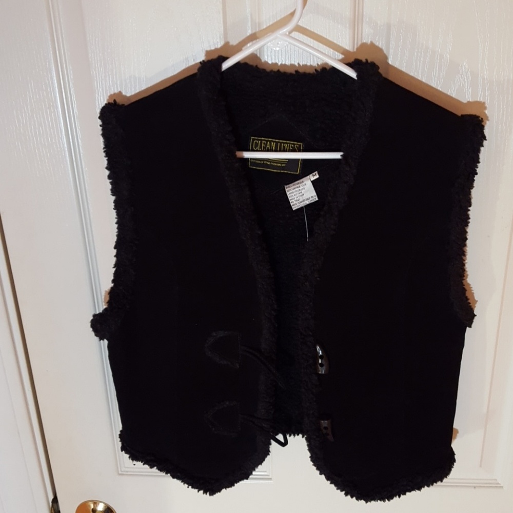 100% Black Leather and Faux fur vest